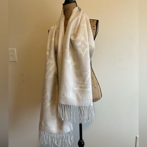 Louis Vuitton Scarf